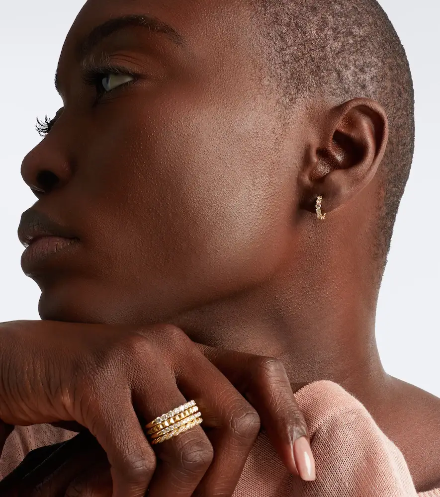David Yurman Petite Pavé 18kt gold hoop earrings with diamonds | Thumbnail 4 David Yurman Petite Pavé 18kt gold hoop earrings with diamonds | Thumbnail 4
