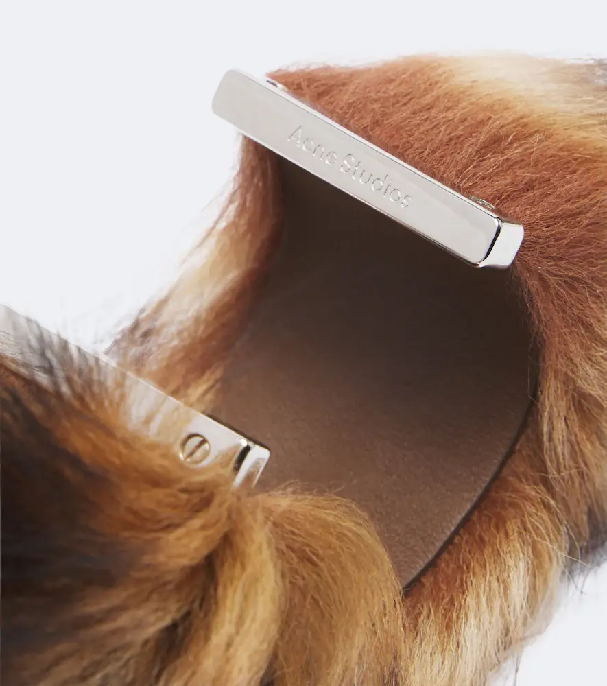 Acne Studios Shearling cuff bracelet | Thumbnail 2 Acne Studios Shearling cuff bracelet | Thumbnail 2