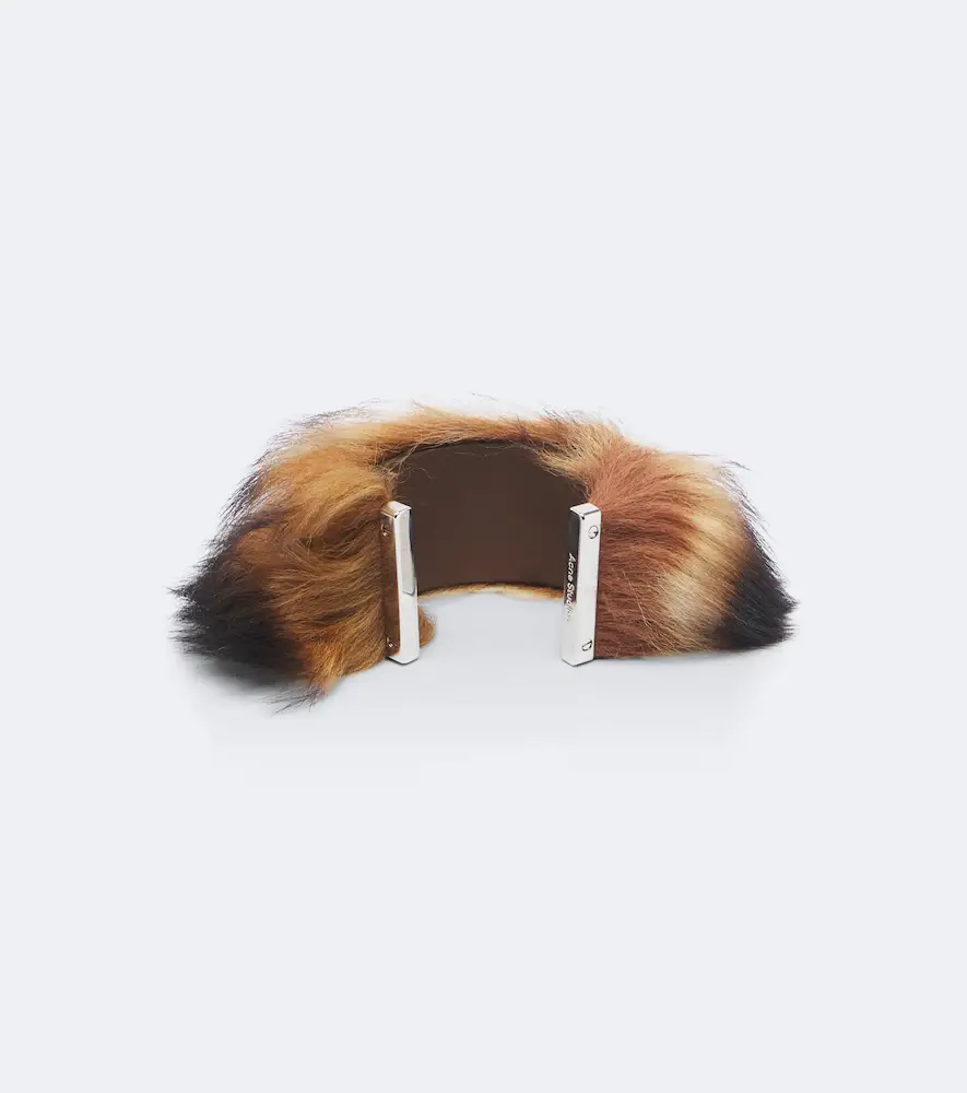 Acne Studios Shearling cuff bracelet | Thumbnail 3 Acne Studios Shearling cuff bracelet | Thumbnail 3