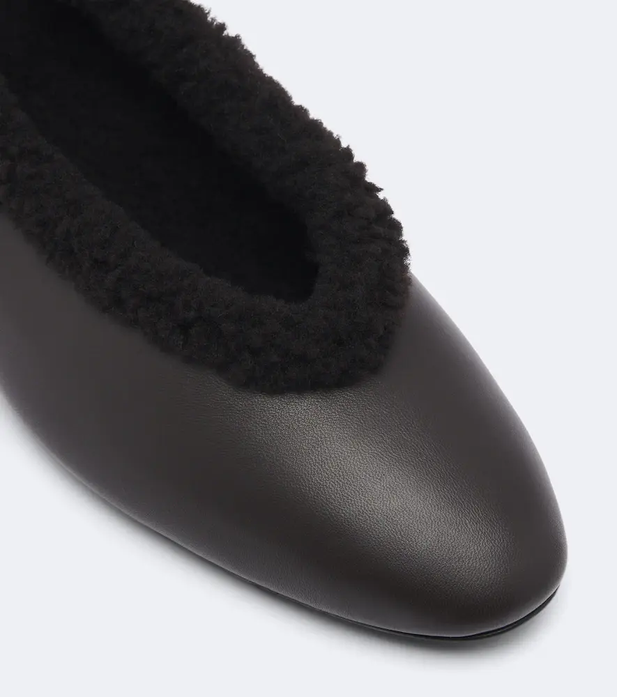 Magda Butrym Shearling-lined leather pumps | Thumbnail 3 Magda Butrym Shearling-lined leather pumps | Thumbnail 3