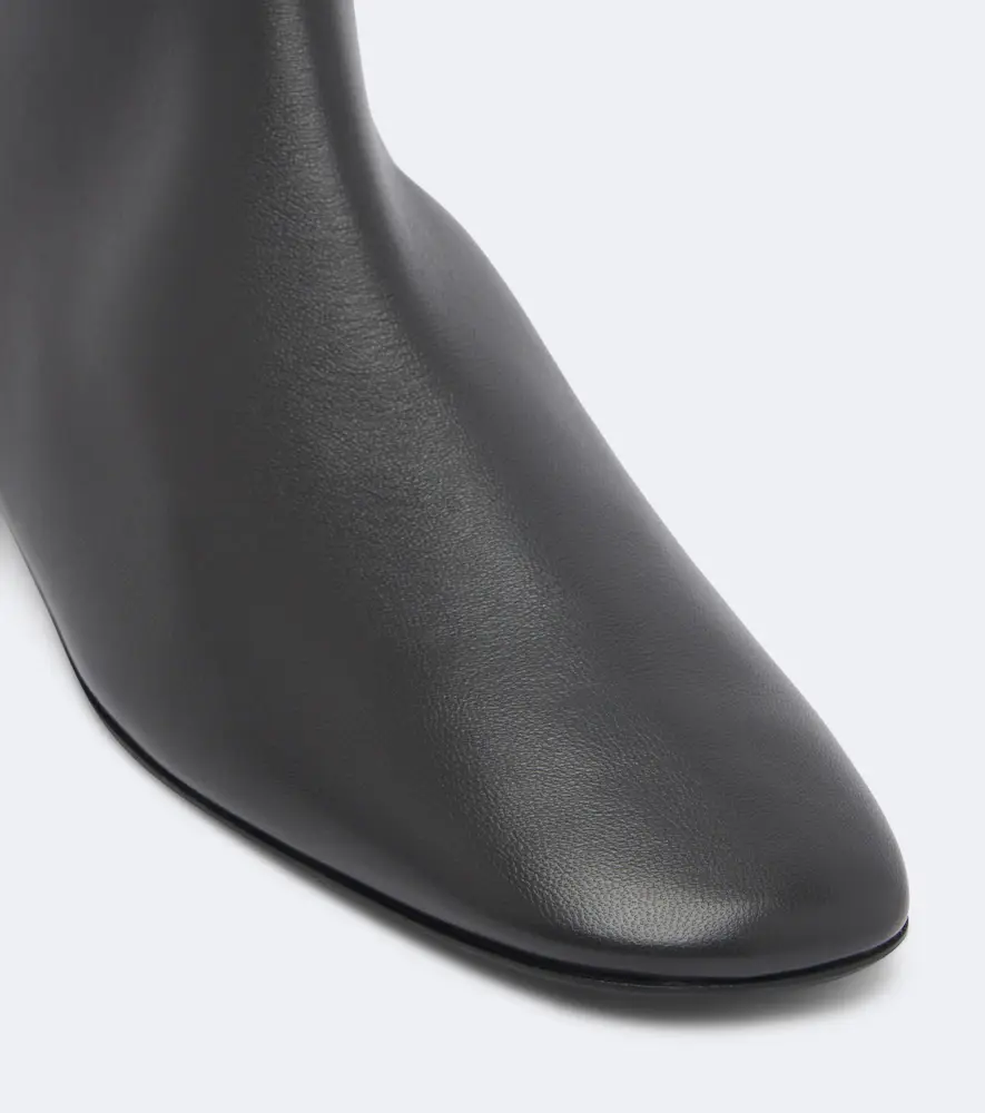 TOTEME Leather ankle boots | Thumbnail 3 TOTEME Leather ankle boots | Thumbnail 3