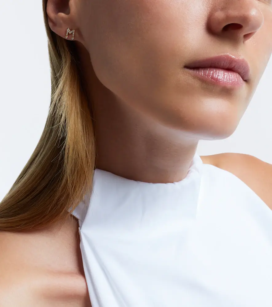 Sophie Bille Brahe Initial Petite M 18kt gold single earring with diamonds | Thumbnail 4