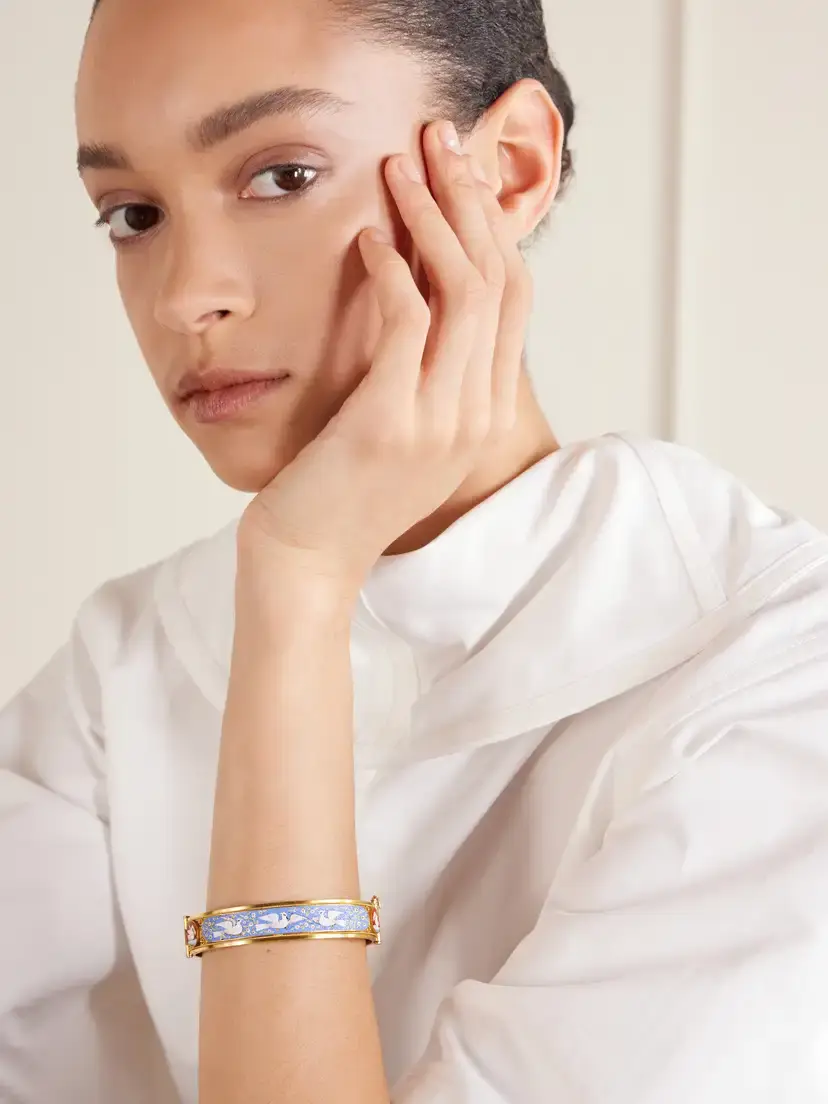 Stephanie Windsor Vintage 1880s Roma Gold Bangle | Thumbnail 2 Stephanie Windsor Vintage 1880s Roma Gold Bangle | Thumbnail 2