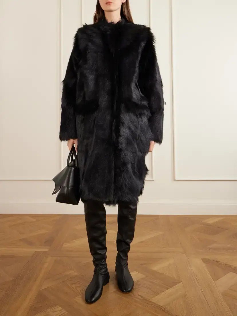 TOTEME Collarless Shearling Coat | Thumbnail 2