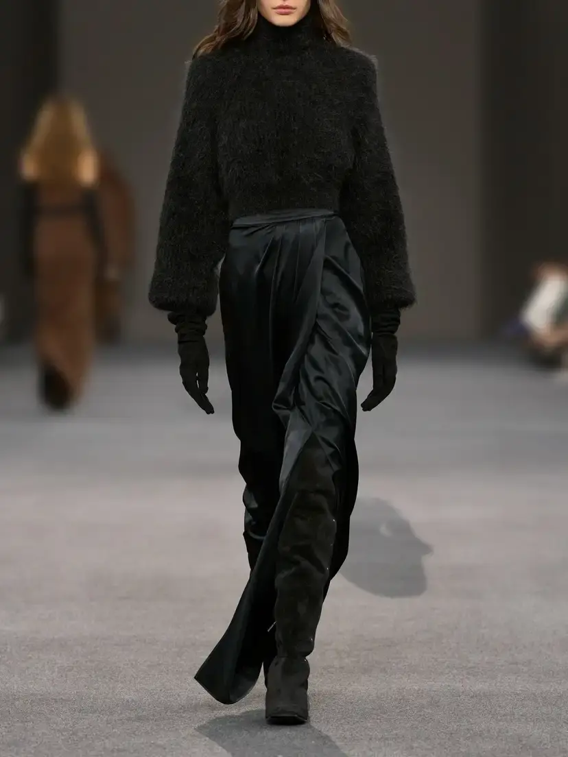 Max Mara Adorno Open-back Cropped Ribbed Mohair-blend Turtleneck Sweater | Thumbnail 5 Max Mara Adorno Open-back Cropped Ribbed Mohair-blend Turtleneck Sweater | Thumbnail 5