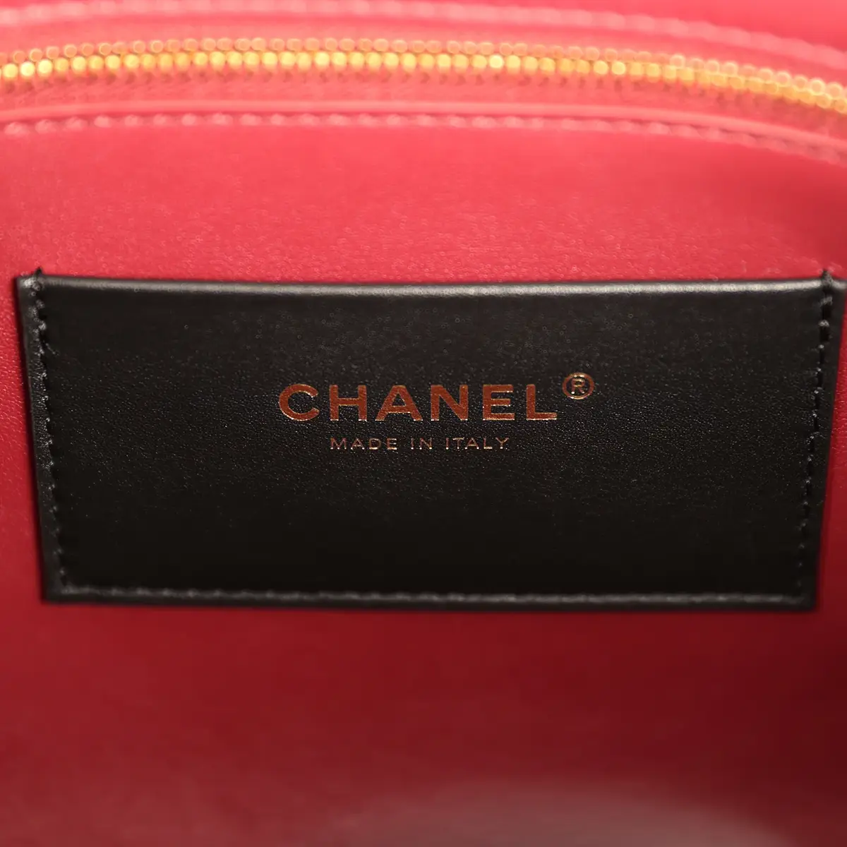 Chanel Chanel Mini Cerf Shopping Bag Black Croc Embossed Calfskin Gold Hardware | Thumbnail 8