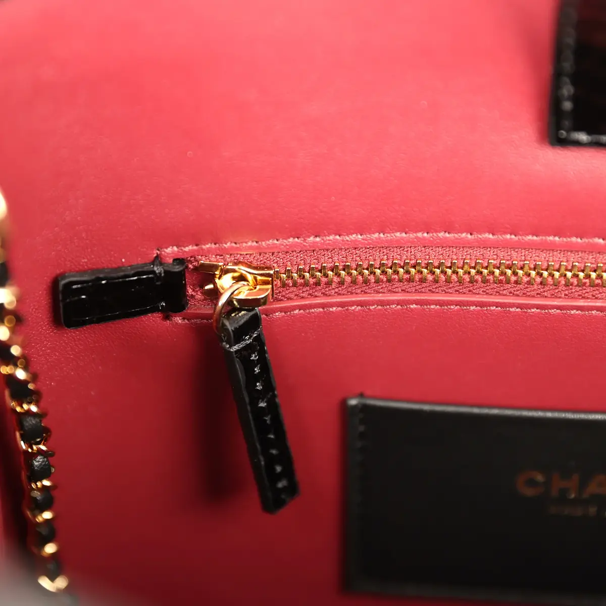 Chanel Chanel Mini Cerf Shopping Bag Black Croc Embossed Calfskin Gold Hardware | Thumbnail 9