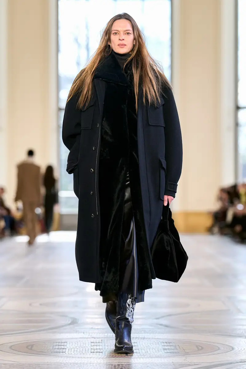 Gabriela Hearst Smith Raw Cut Coat Liner in Black Shearling | Thumbnail 2 Gabriela Hearst Smith Raw Cut Coat Liner in Black Shearling | Thumbnail 2