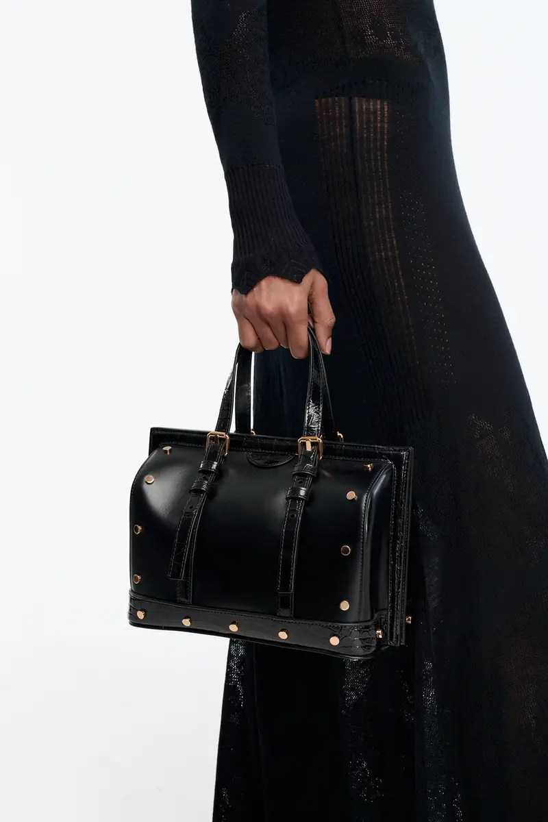 Gabriela Hearst Dottor G Bag in Black Leather with Crocodile Leather Details | Thumbnail 2 Gabriela Hearst Dottor G Bag in Black Leather with Crocodile Leather Details | Thumbnail 2