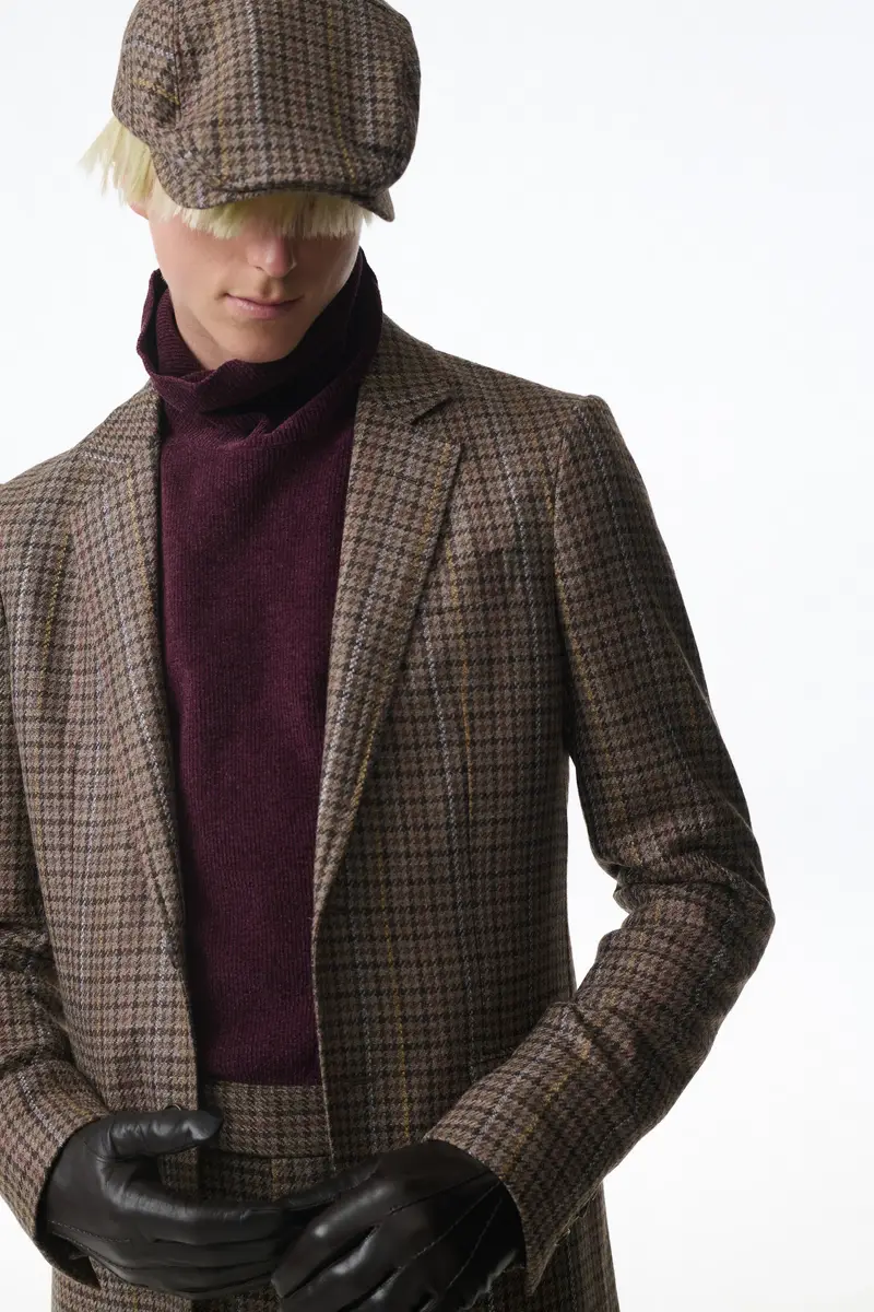 Gabriela Hearst Almoner Knit Turtleneck Sweater in Plum Silk | Thumbnail 2 Gabriela Hearst Almoner Knit Turtleneck Sweater in Plum Silk | Thumbnail 2