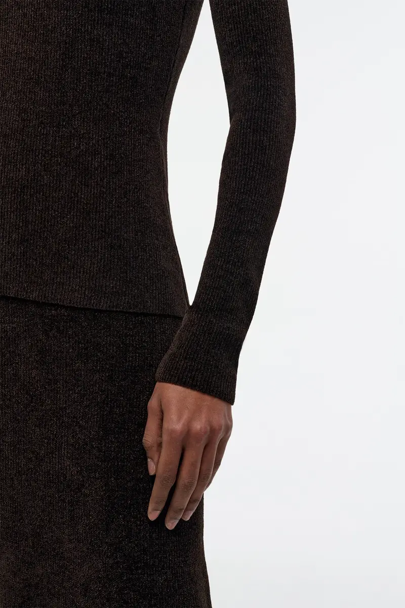 Gabriela Hearst Regent Knit Sweater in Chocolate Silk | Thumbnail 5 Gabriela Hearst Regent Knit Sweater in Chocolate Silk | Thumbnail 5