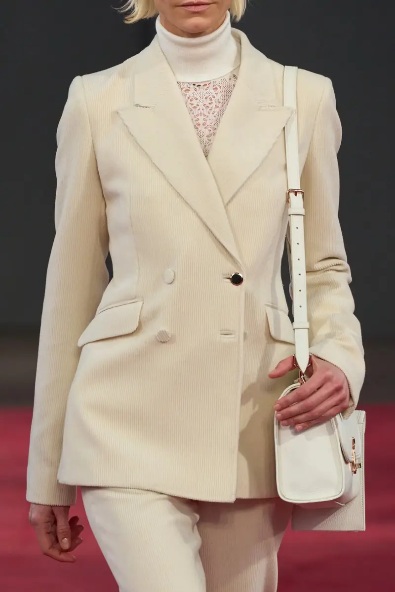 Gabriela Hearst Stephanie Blazer in Ivory Fine Cashmere Corduroy | Thumbnail 4