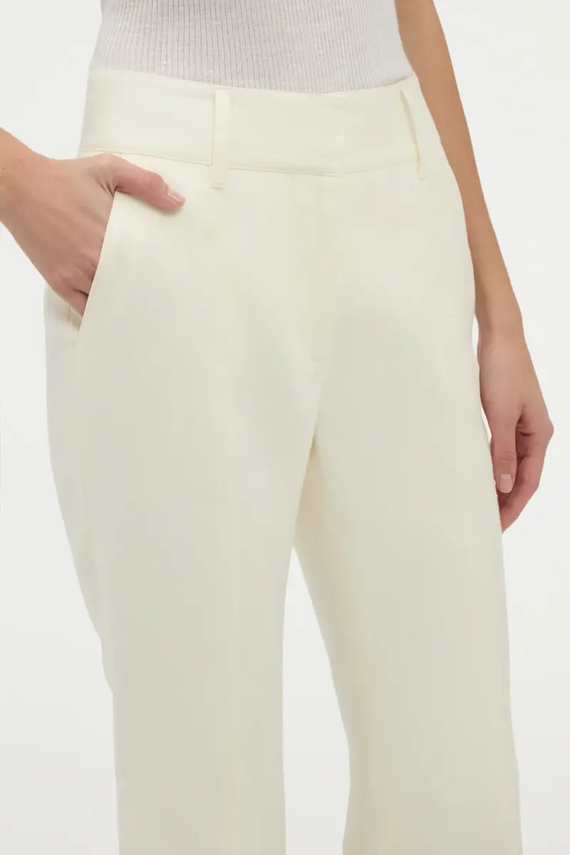 Gabriela Hearst Rhein Flare Pant in Ivory Linen Twill | Thumbnail 7 Gabriela Hearst Rhein Flare Pant in Ivory Linen Twill | Thumbnail 7