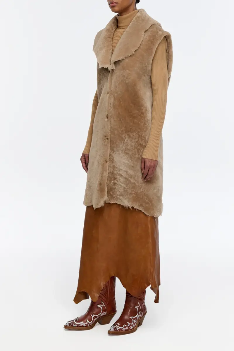 Gabriela Hearst Diviner Raw Cut Jacket Liner in Champagne Shearling | Thumbnail 4