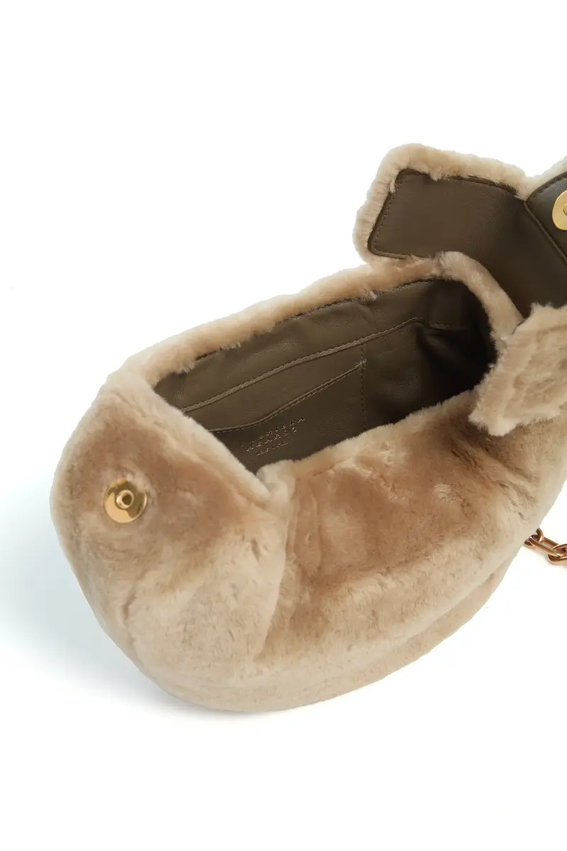 Gabriela Hearst Soft Demi Clutch with Chain in Champagne Shearling | Thumbnail 5 Gabriela Hearst Soft Demi Clutch with Chain in Champagne Shearling | Thumbnail 5