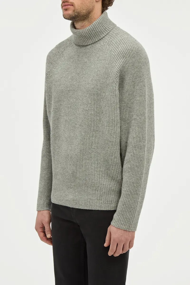 Gabriela Hearst Wigman Knit Turtleneck Sweater in Heather Grey Cashmere | Thumbnail 4 Gabriela Hearst Wigman Knit Turtleneck Sweater in Heather Grey Cashmere | Thumbnail 4