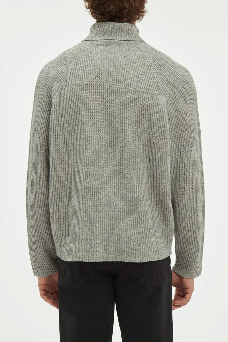 Gabriela Hearst Wigman Knit Turtleneck Sweater in Heather Grey Cashmere | Thumbnail 5 Gabriela Hearst Wigman Knit Turtleneck Sweater in Heather Grey Cashmere | Thumbnail 5