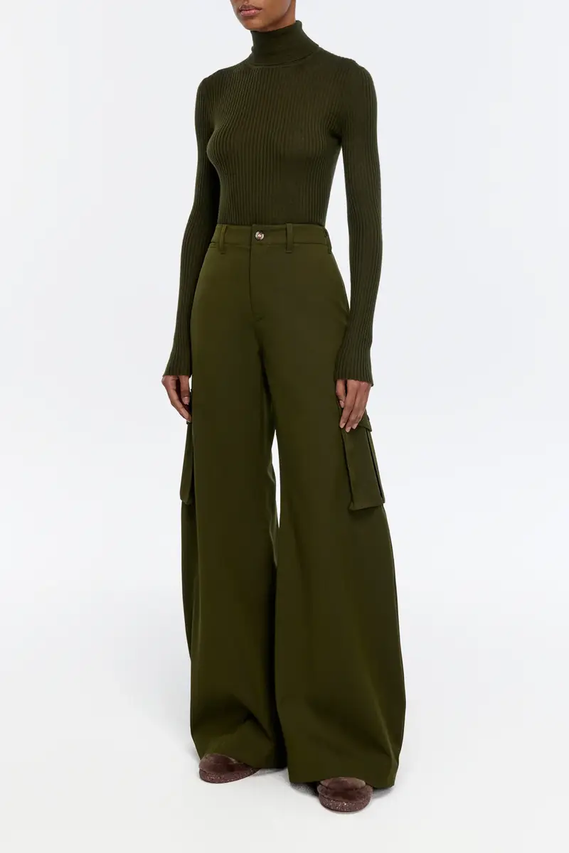 Gabriela Hearst Peppe Knit Turtleneck Sweater in Deep Olive Cashmere | Thumbnail 3 Gabriela Hearst Peppe Knit Turtleneck Sweater in Deep Olive Cashmere | Thumbnail 3