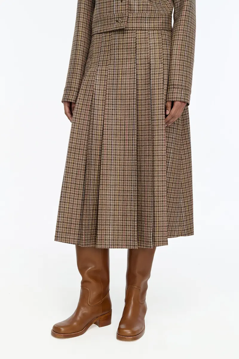 Gabriela Hearst Wesley Pleated Skirt in Camel Multi Wool Silk Houndstooth | Thumbnail 5 Gabriela Hearst Wesley Pleated Skirt in Camel Multi Wool Silk Houndstooth | Thumbnail 5