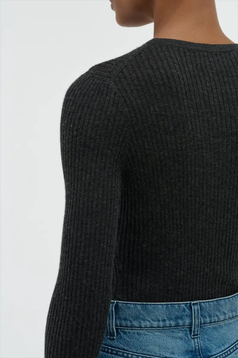 Gabriela Hearst Browning Knit Sweater in Charcoal Cashmere Silk | Thumbnail 5 Gabriela Hearst Browning Knit Sweater in Charcoal Cashmere Silk | Thumbnail 5