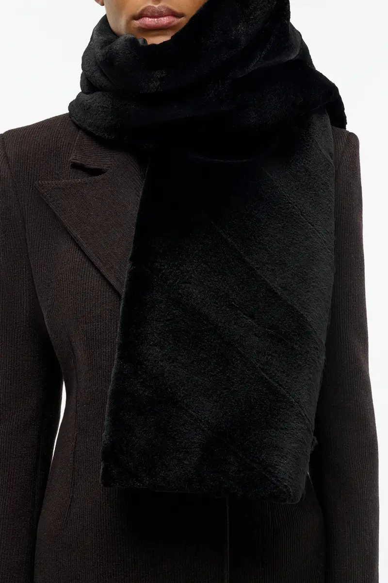 Gabriela Hearst Maccabee Scarf in Black Recycled Mink Fur | Thumbnail 3 Gabriela Hearst Maccabee Scarf in Black Recycled Mink Fur | Thumbnail 3