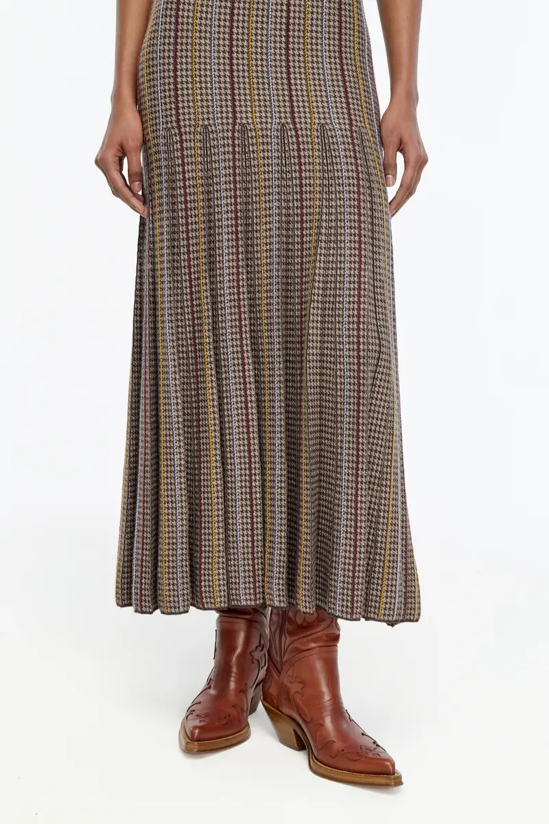 Gabriela Hearst Shropshire Knit Dress in Camel Cashmere Silk with Collar | Thumbnail 5 Gabriela Hearst Shropshire Knit Dress in Camel Cashmere Silk with Collar | Thumbnail 5
