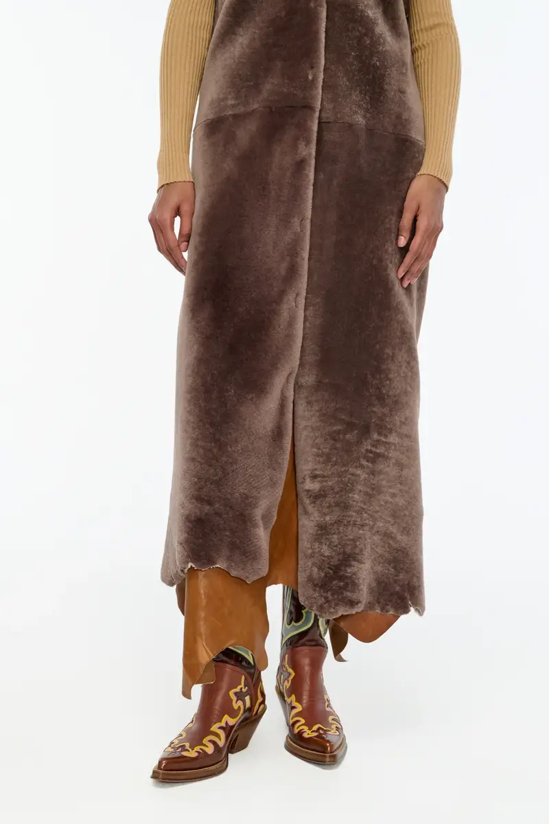 Gabriela Hearst Smith Raw Cut Coat Liner in Mocha Shearling | Thumbnail 8 Gabriela Hearst Smith Raw Cut Coat Liner in Mocha Shearling | Thumbnail 8