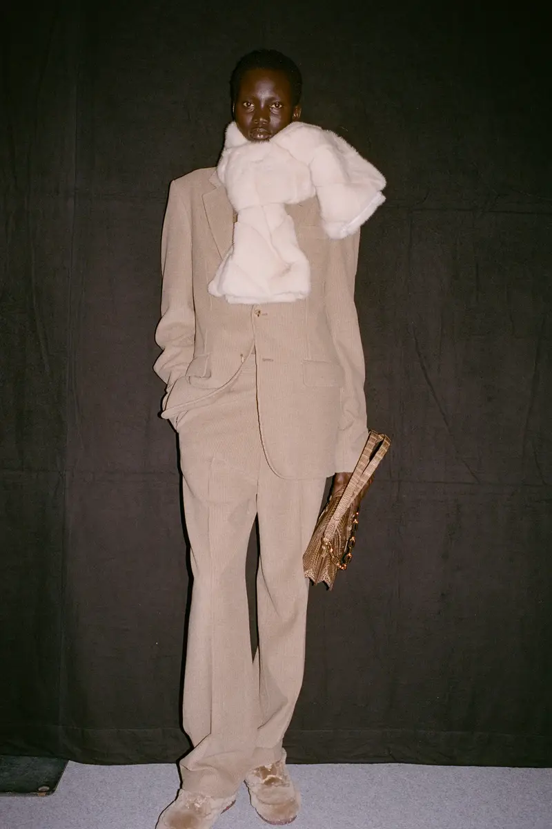Gabriela Hearst Leiva Blazer in Camel Cashmere Wool Corduroy | Thumbnail 3 Gabriela Hearst Leiva Blazer in Camel Cashmere Wool Corduroy | Thumbnail 3