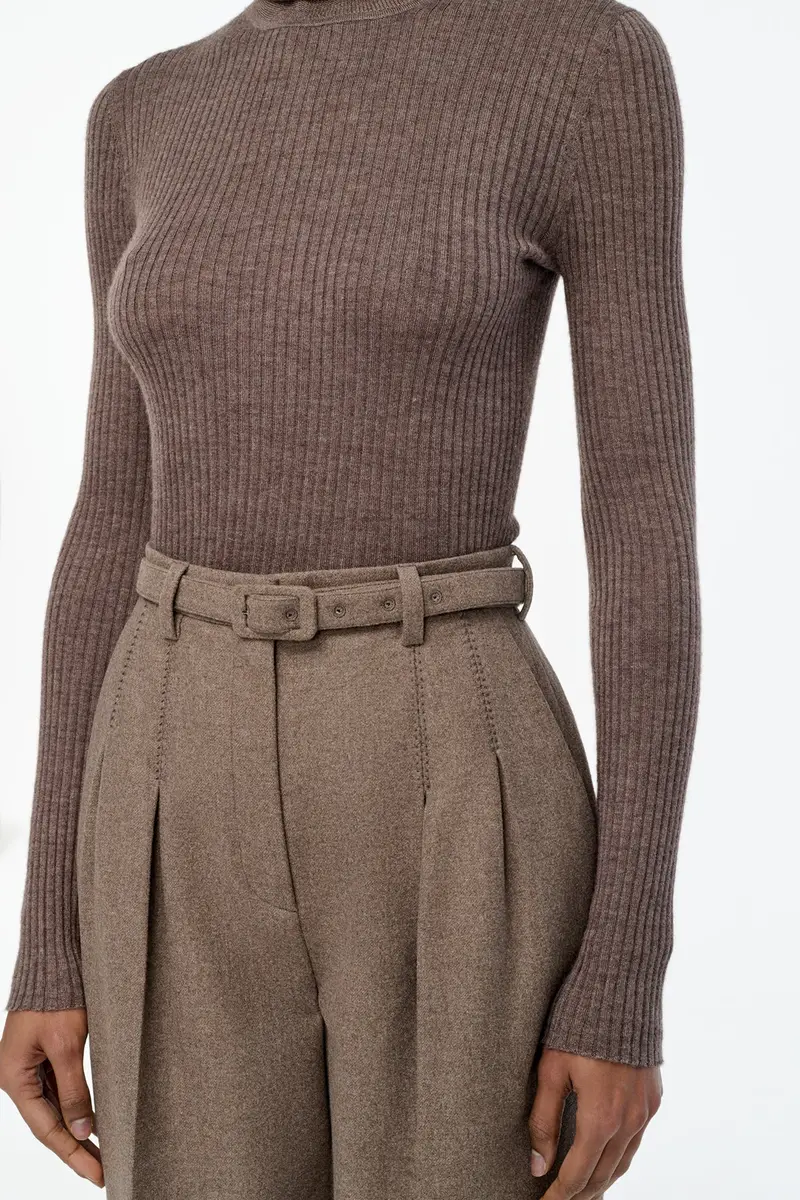Gabriela Hearst Peppe Knit Turtleneck in Walnut Cashmere Silk | Thumbnail 5 Gabriela Hearst Peppe Knit Turtleneck in Walnut Cashmere Silk | Thumbnail 5