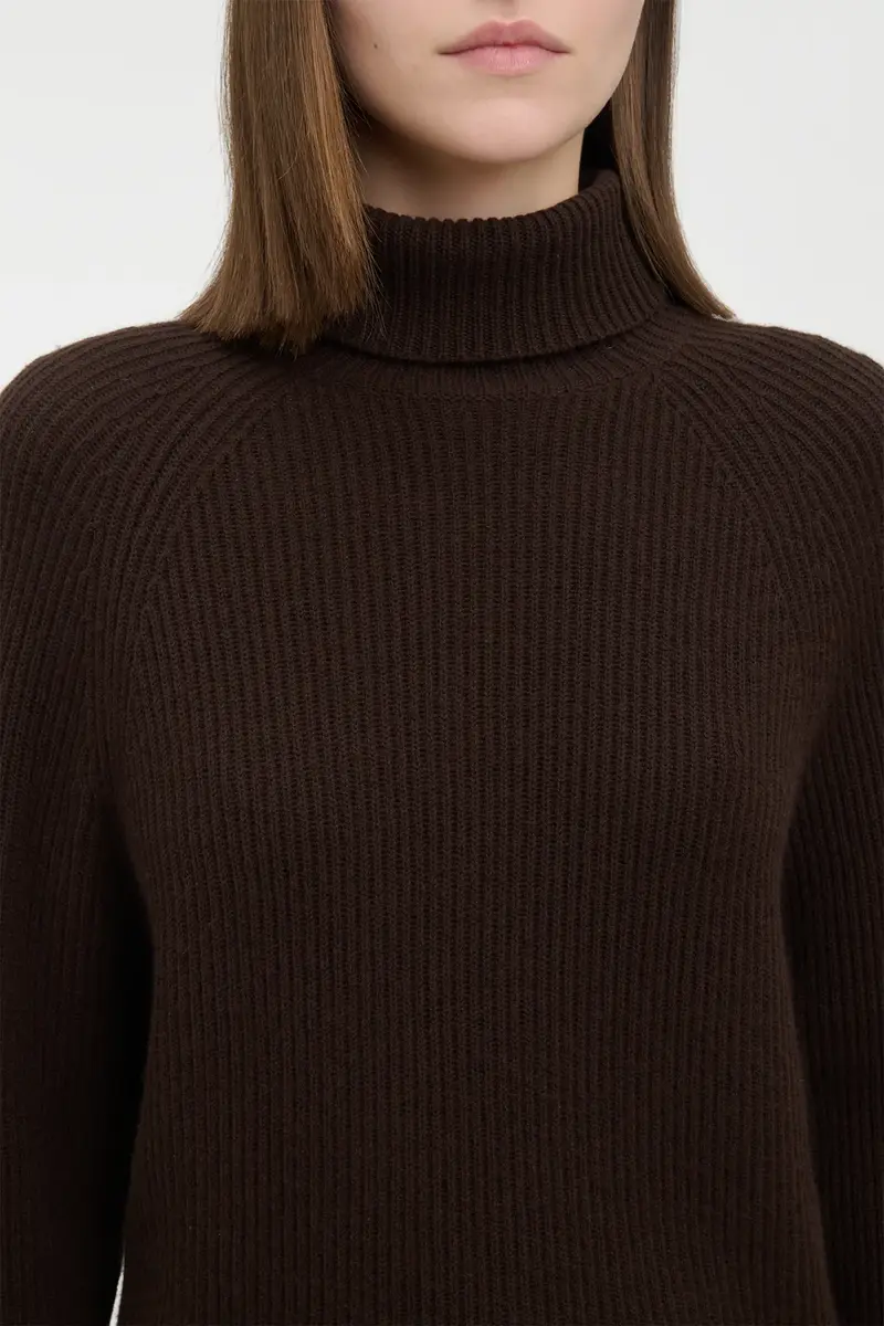 Gabriela Hearst Wigman Knit Turtleneck Sweater in Chocolate Cashmere | Thumbnail 5 Gabriela Hearst Wigman Knit Turtleneck Sweater in Chocolate Cashmere | Thumbnail 5
