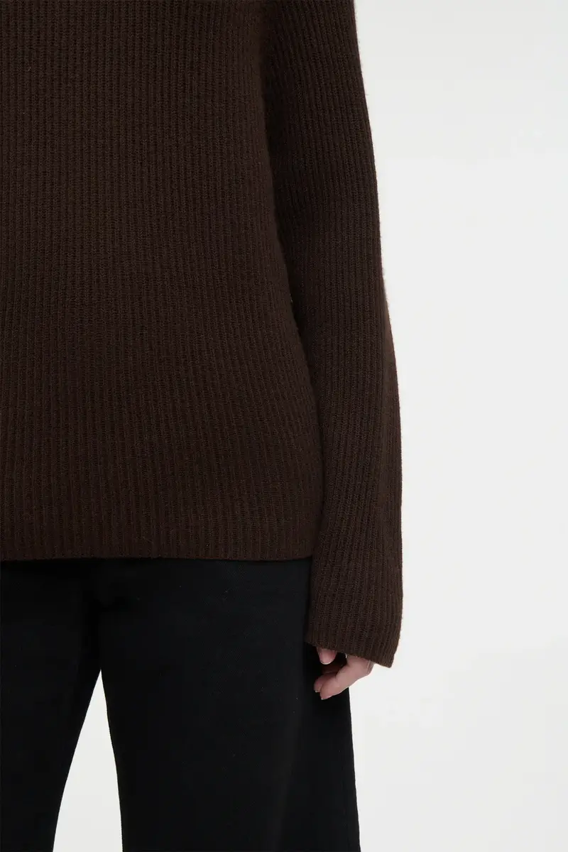 Gabriela Hearst Wigman Knit Turtleneck Sweater in Chocolate Cashmere | Thumbnail 6 Gabriela Hearst Wigman Knit Turtleneck Sweater in Chocolate Cashmere | Thumbnail 6