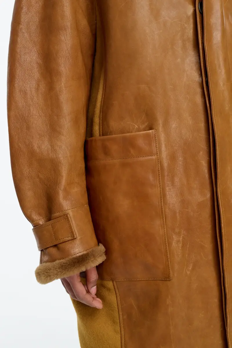 Gabriela Hearst Arbor Cocoon Coat in Cognac Vachetta Leather | Thumbnail 8