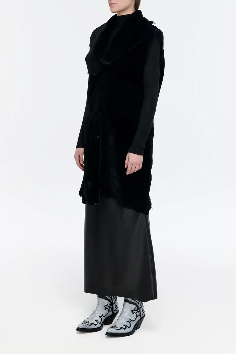Gabriela Hearst Diviner Raw Cut Jacket Liner in Black Shearling | Thumbnail 4 Gabriela Hearst Diviner Raw Cut Jacket Liner in Black Shearling | Thumbnail 4