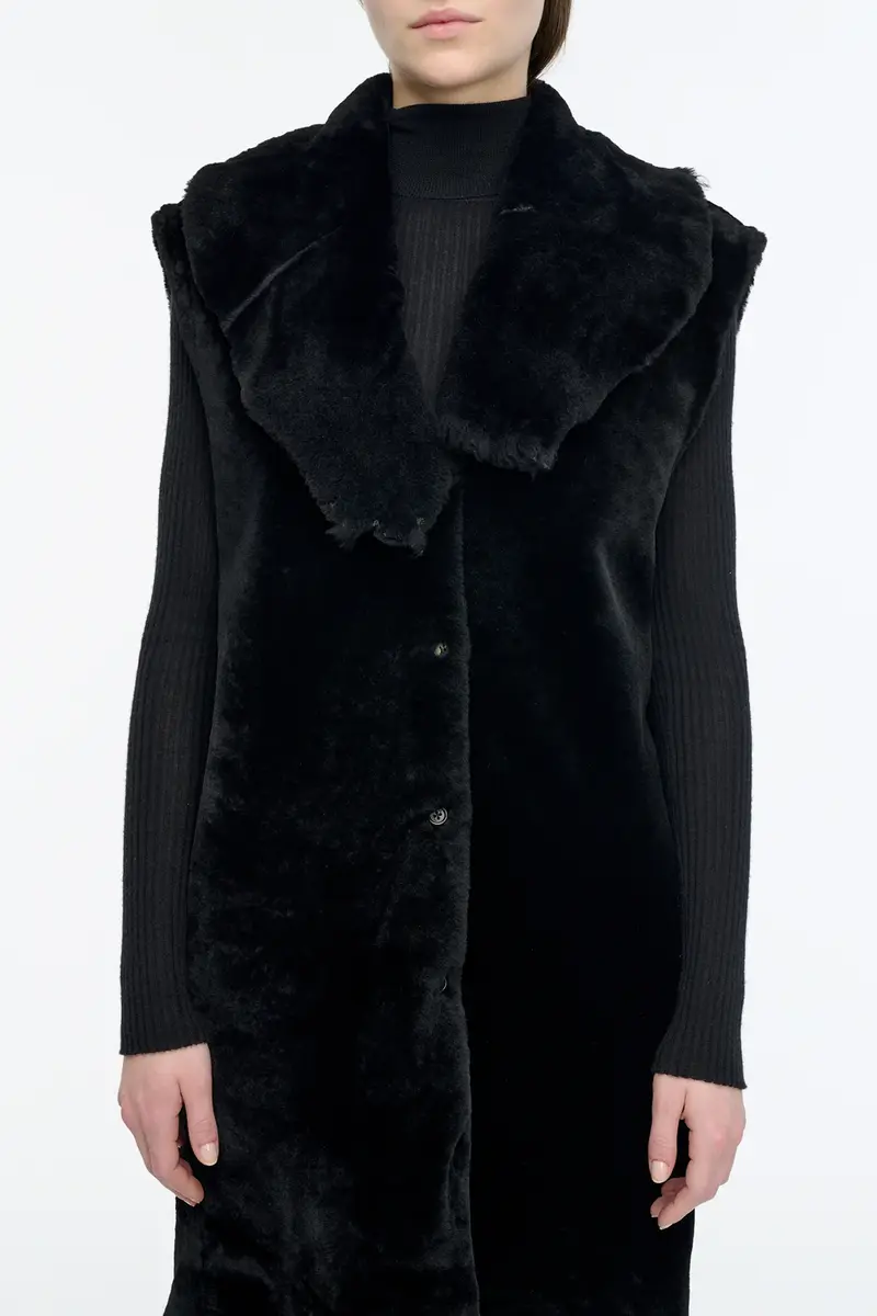 Gabriela Hearst Diviner Raw Cut Jacket Liner in Black Shearling | Thumbnail 6 Gabriela Hearst Diviner Raw Cut Jacket Liner in Black Shearling | Thumbnail 6