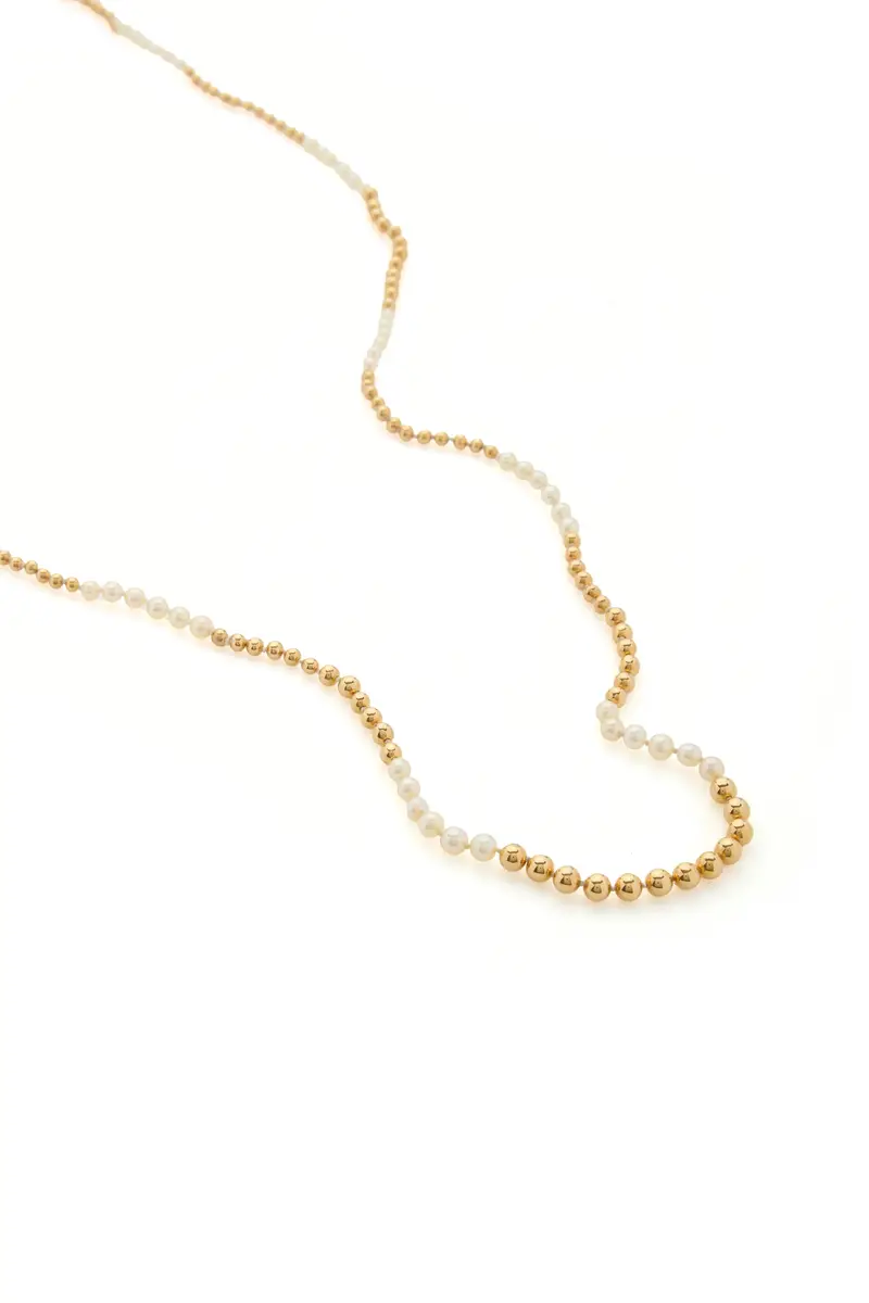 Gabriela Hearst Olivia Necklace in 18K Yellow Gold & Natural Saltwater Pearls | Thumbnail 4