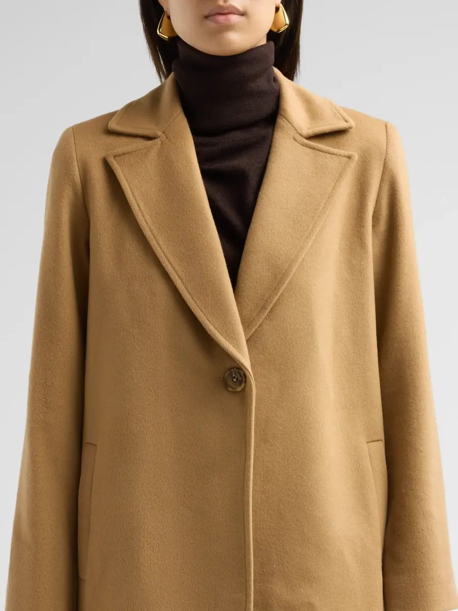 Sofia Cashmere Women's Wool-Cashmere Notch-Lapel Coat | Thumbnail 4 Sofia Cashmere Women's Wool-Cashmere Notch-Lapel Coat | Thumbnail 4