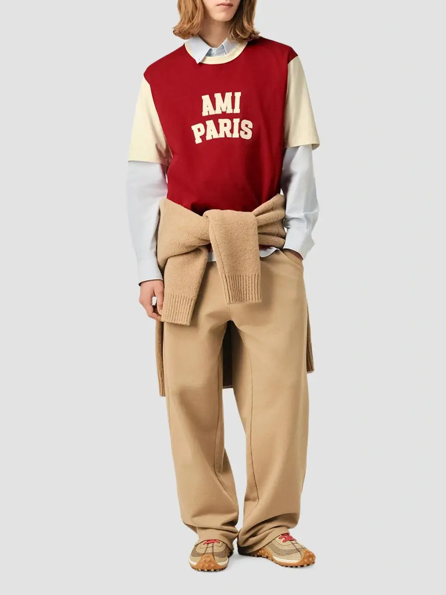 AMI PARIS Men's Felt Embroidered Crewneck T-Shirt | Thumbnail 2 AMI PARIS Men's Felt Embroidered Crewneck T-Shirt | Thumbnail 2