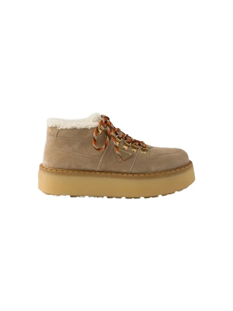Women's Shearling-Lined Suede Booties Women's Shearling-Lined Suede Booties