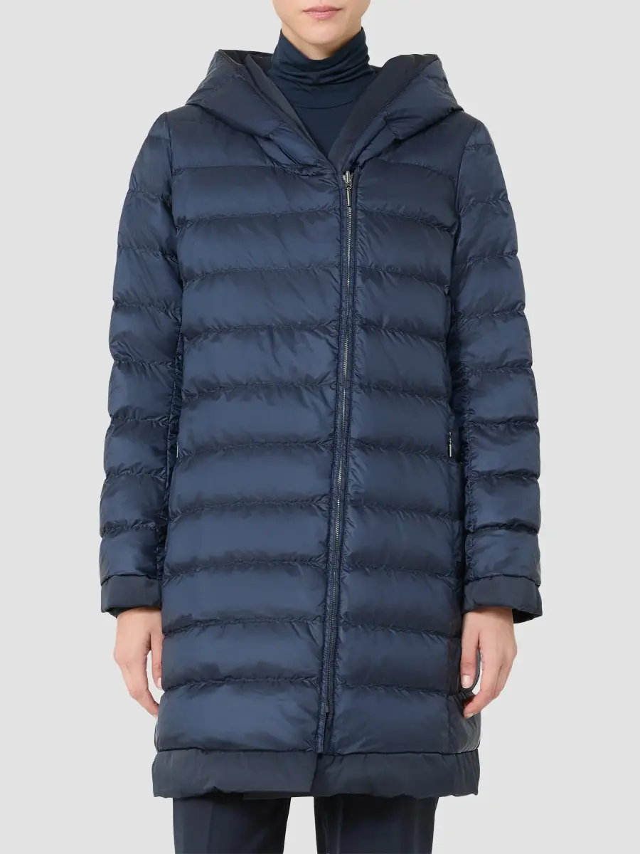 Weekend Max Mara Women's Reversible Down Coat in Water Repellent Taffeta | Thumbnail 5 Weekend Max Mara Women's Reversible Down Coat in Water Repellent Taffeta | Thumbnail 5