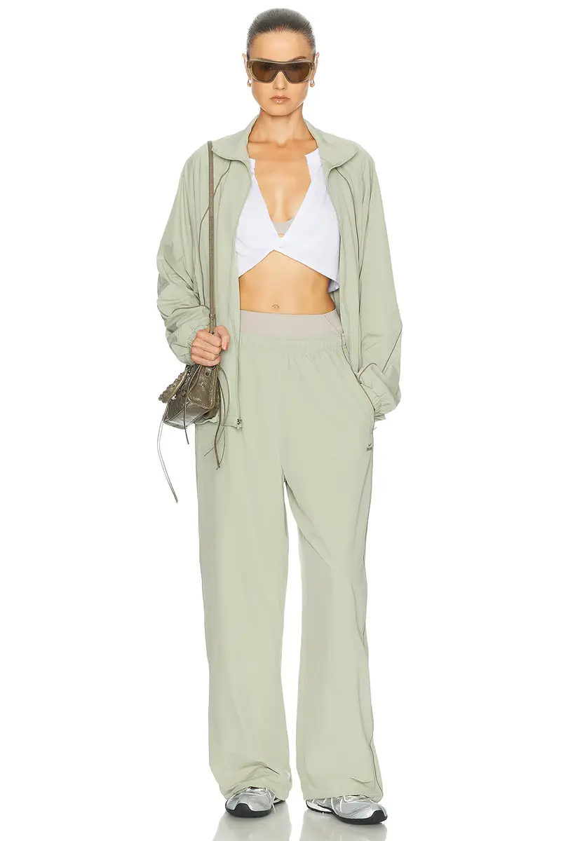 NikeSKIMS Stretch Nylon Oversized Pant | Thumbnail 5 NikeSKIMS Stretch Nylon Oversized Pant | Thumbnail 5