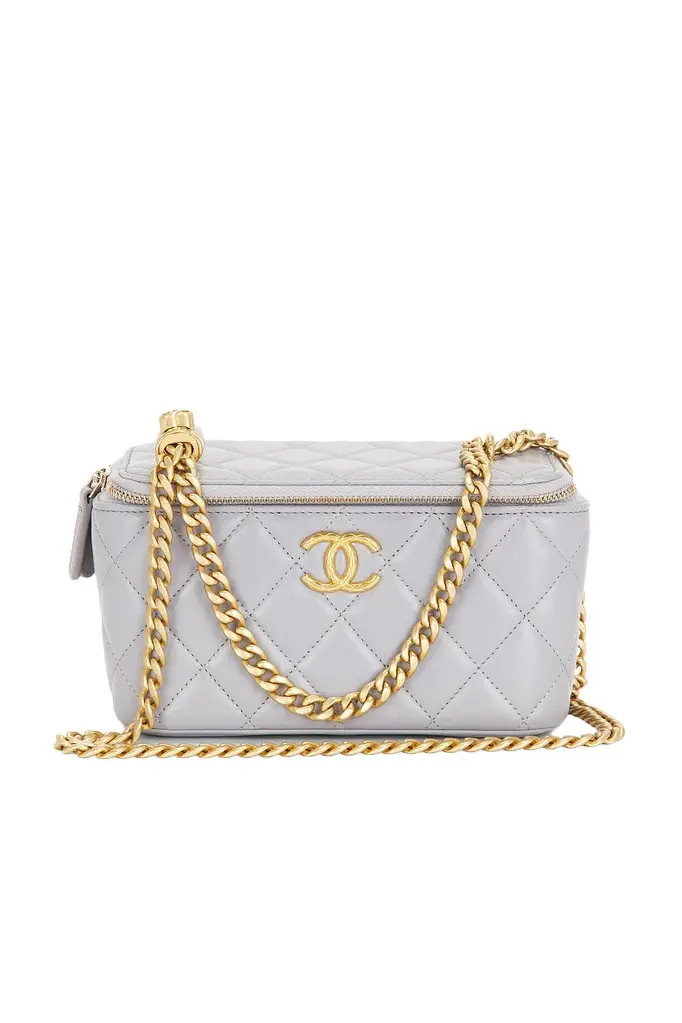Chanel Lambskin Small All Slide Long Vanity Case Chanel Lambskin Small All Slide Long Vanity Case