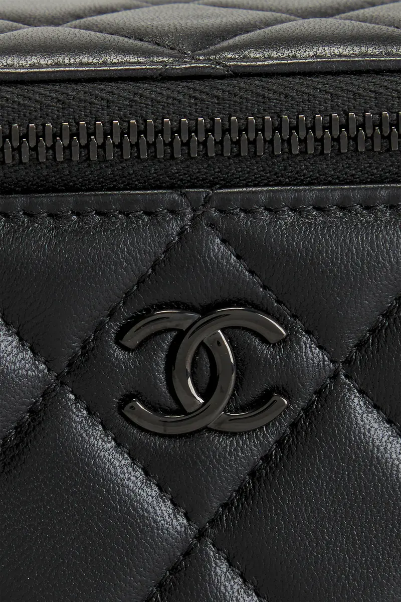 Chanel Chanel Lambskin Small So Black Vanity Case | Thumbnail 6 Chanel Chanel Lambskin Small So Black Vanity Case | Thumbnail 6