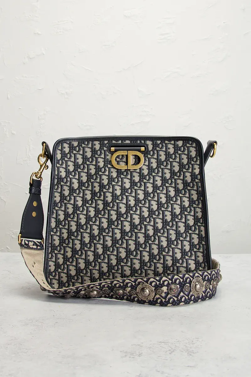 Dior Dior Oblique Montaigne 30 Crossbody Bag | Thumbnail 2 Dior Dior Oblique Montaigne 30 Crossbody Bag | Thumbnail 2