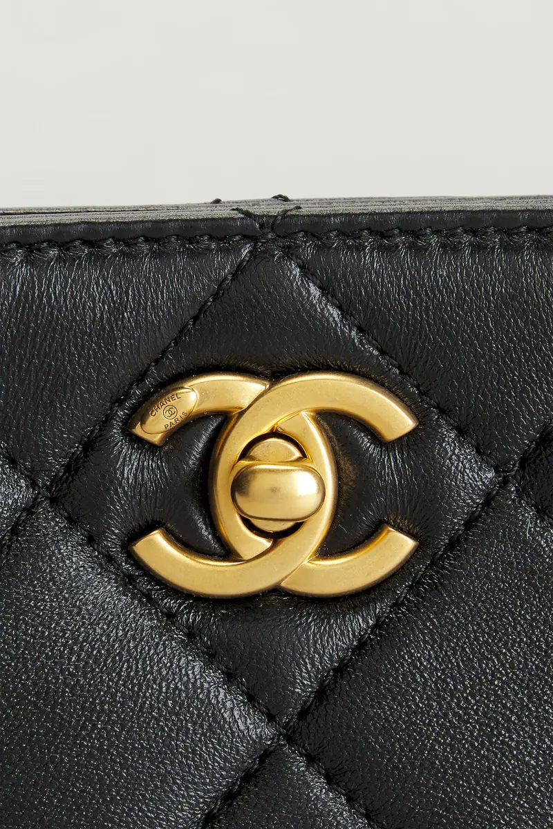 Chanel Chanel Lambskin Small Shopping Bag | Thumbnail 6