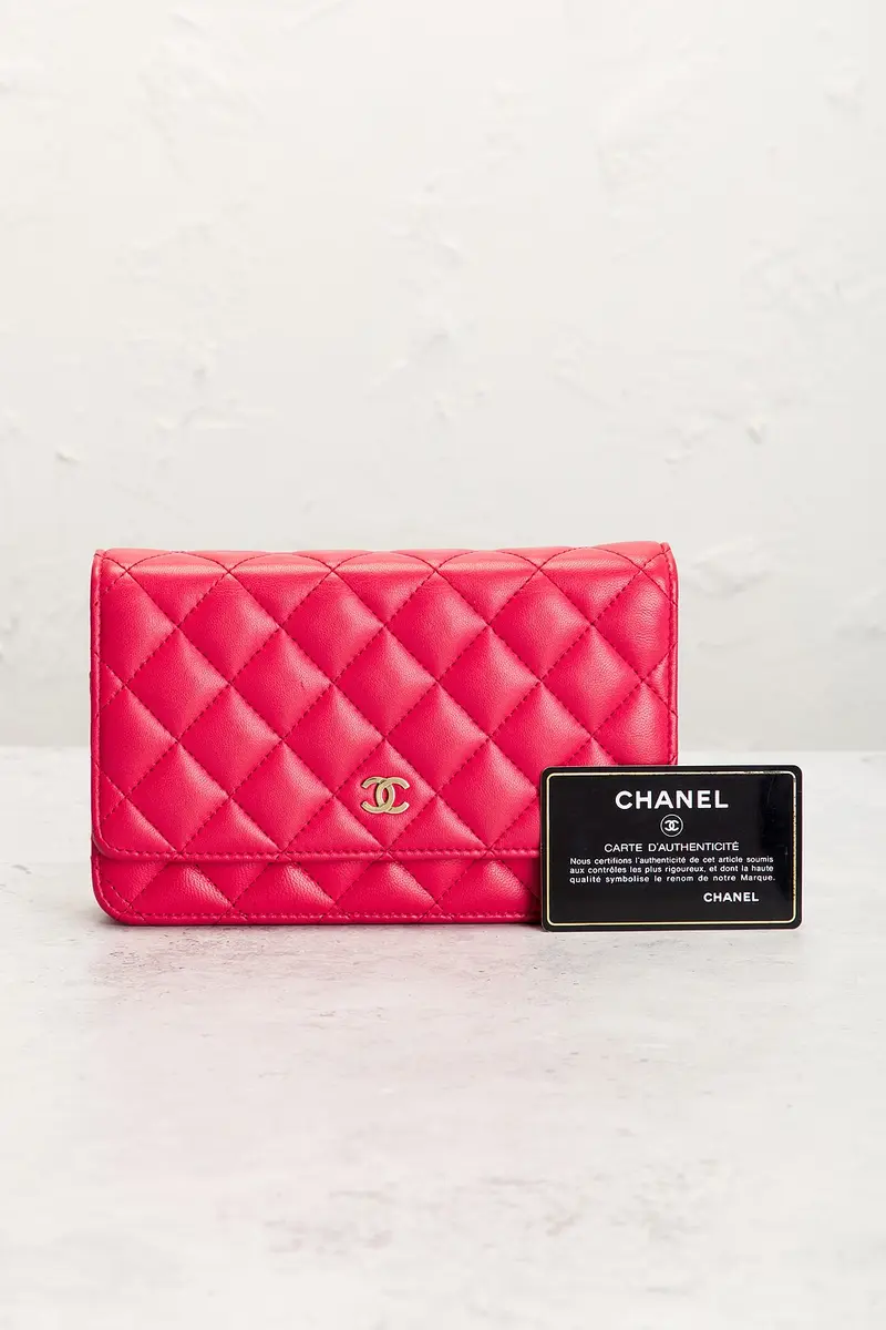Chanel Chanel Lambskin Wallet On Chain | Thumbnail 8 Chanel Chanel Lambskin Wallet On Chain | Thumbnail 8