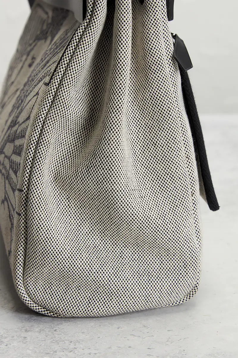 HERMÈS Hermes Toile & Leather Pegase Pop Herbag Zip 31 Handbag | Thumbnail 8 HERMÈS Hermes Toile & Leather Pegase Pop Herbag Zip 31 Handbag | Thumbnail 8