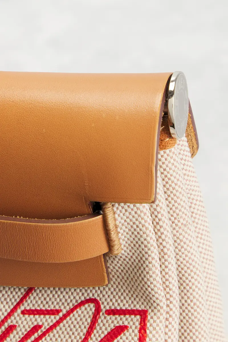 HERMÈS Hermes Toile & Leather Pegase Pop Herbag Zip 31 Handbag | Thumbnail 8 HERMÈS Hermes Toile & Leather Pegase Pop Herbag Zip 31 Handbag | Thumbnail 8