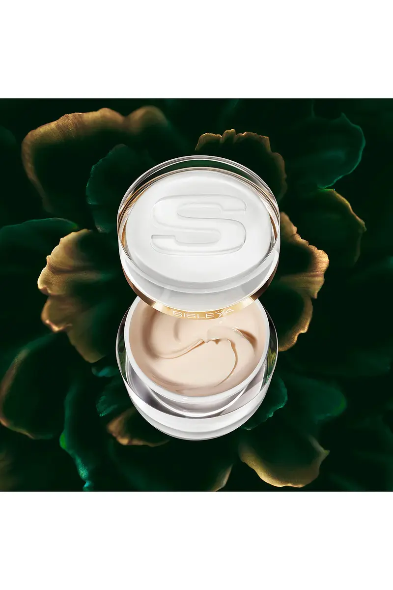 Sisley-Paris Sisleya L'Integral Anti-Age Fresh Gel Cream | Thumbnail 7 Sisley-Paris Sisleya L'Integral Anti-Age Fresh Gel Cream | Thumbnail 7