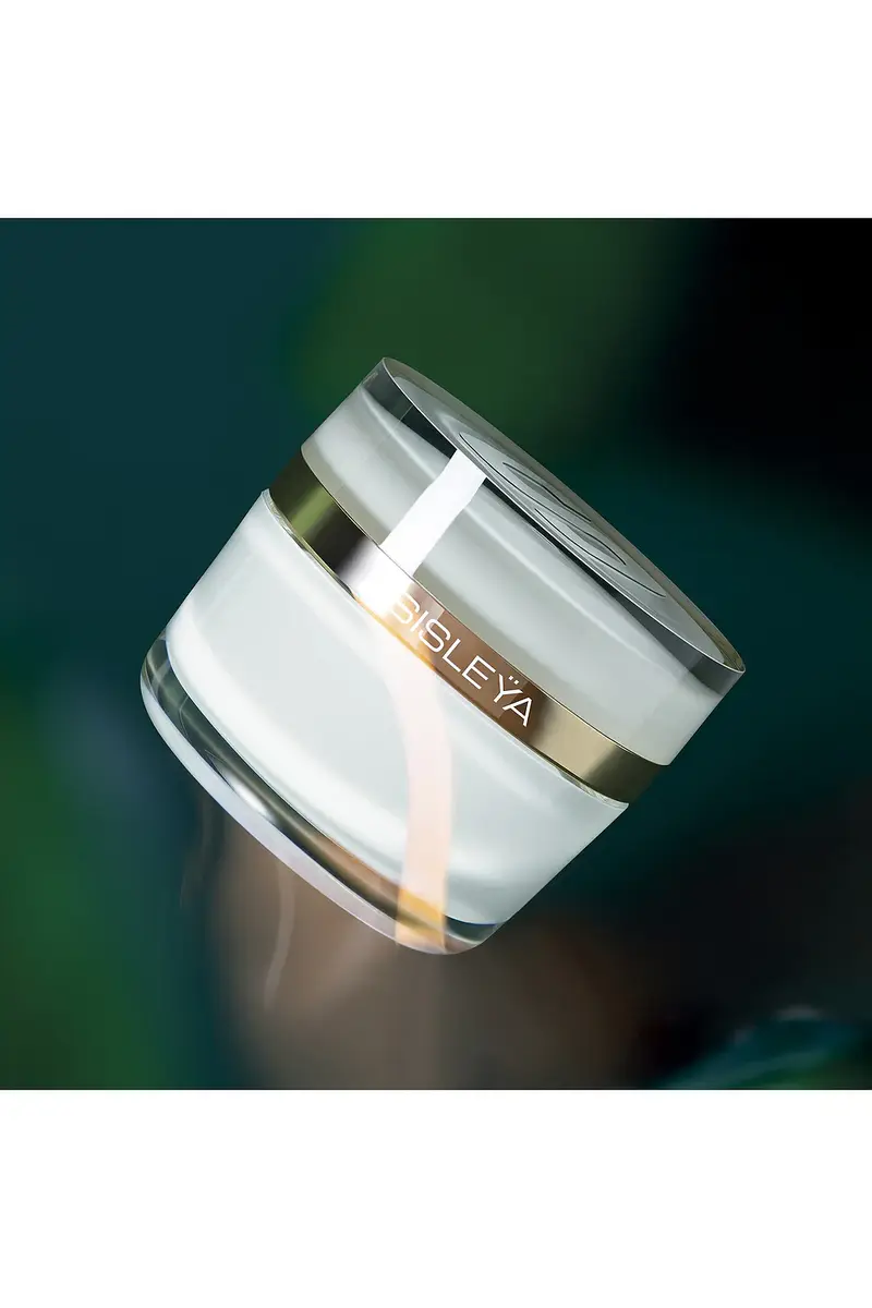 Sisley-Paris Sisleya L'Integral Anti-Age Fresh Gel Cream | Thumbnail 8 Sisley-Paris Sisleya L'Integral Anti-Age Fresh Gel Cream | Thumbnail 8