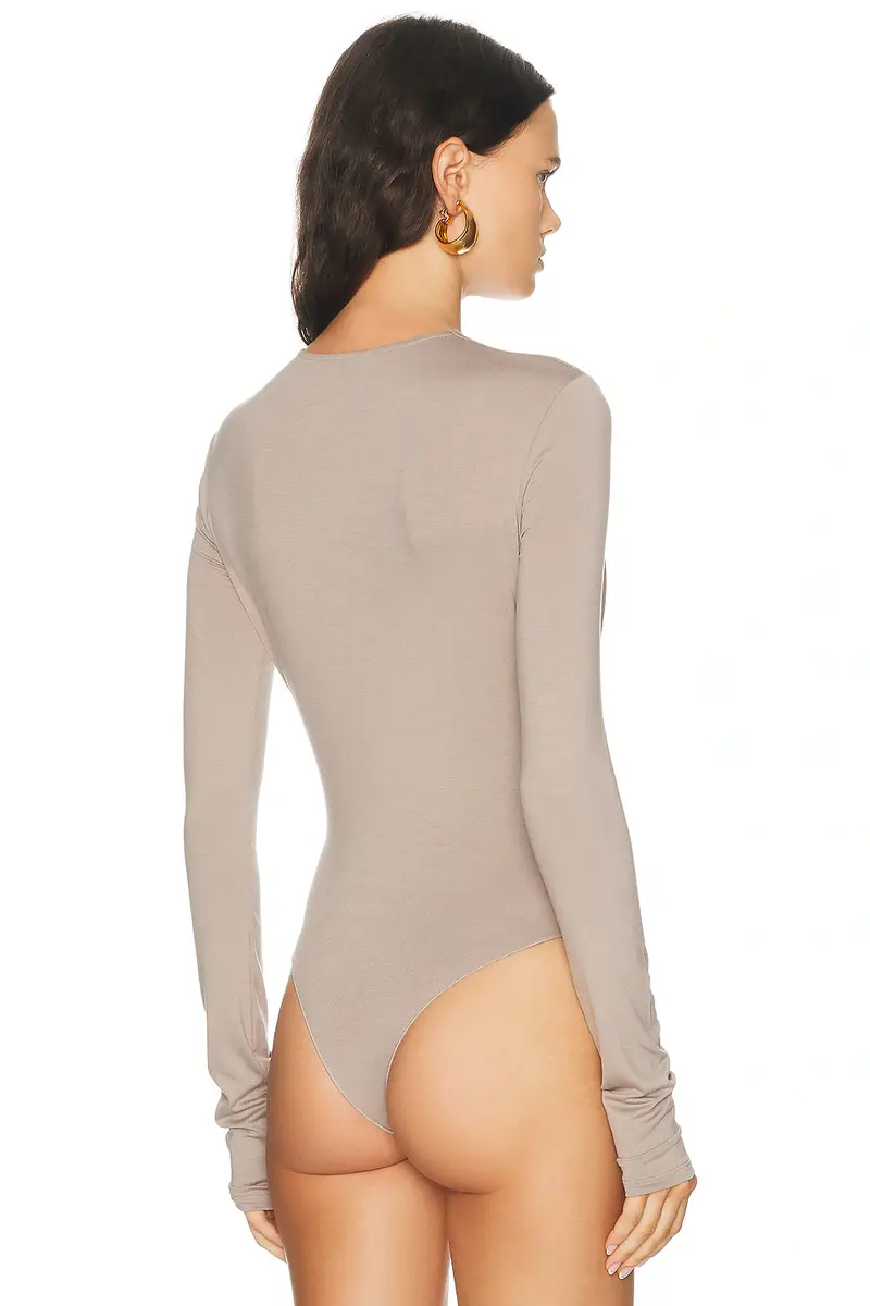 The Andamane Zelda Deep V Neck Bodysuit | Thumbnail 4 The Andamane Zelda Deep V Neck Bodysuit | Thumbnail 4